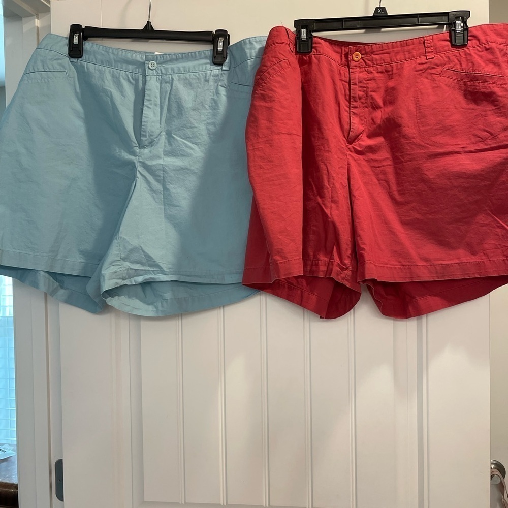 Bundle 2 DOCKERS Chino Shorts Women's Plus Size 20W High Rise Pockets - Picture 1 of 9